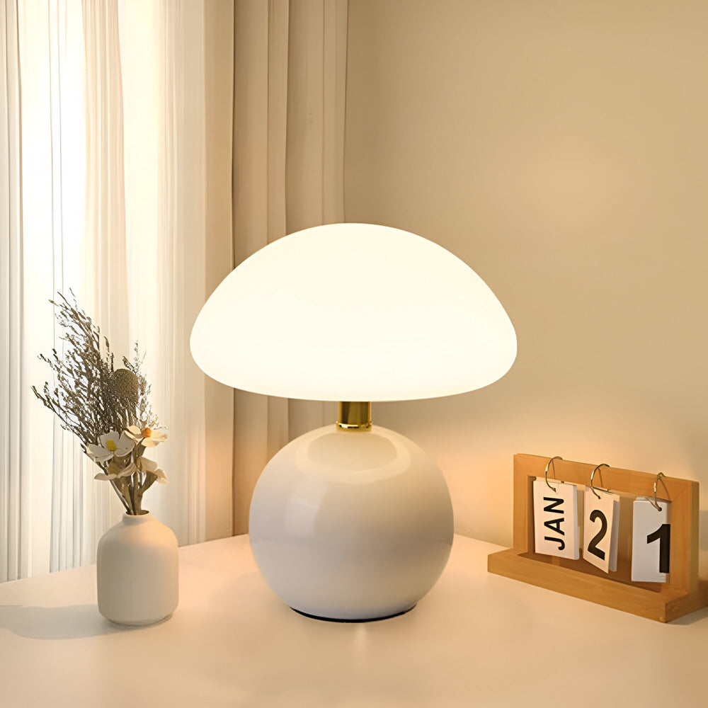 Studio Bauhaus: Model Lunar