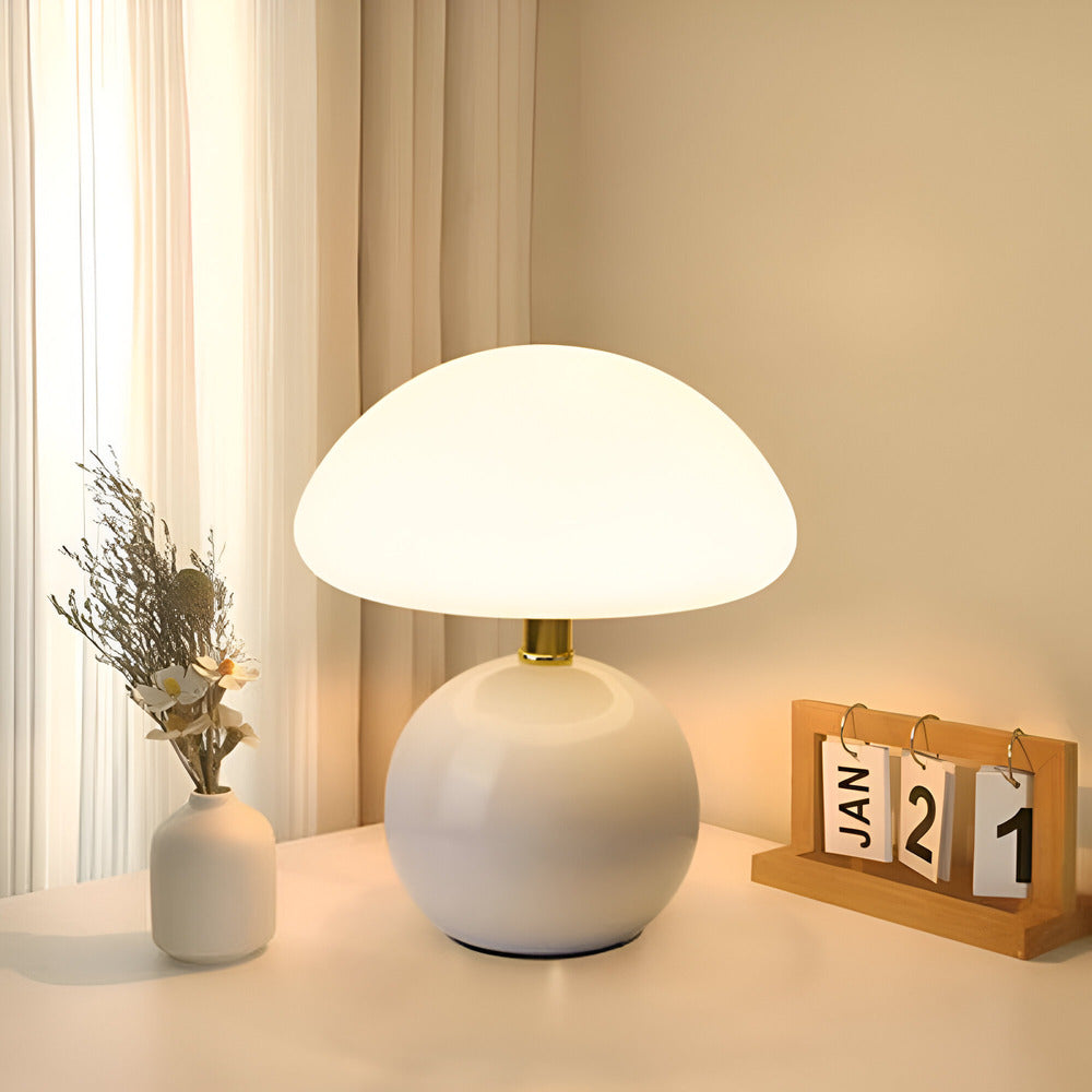 Studio Bauhaus: Model Lunar