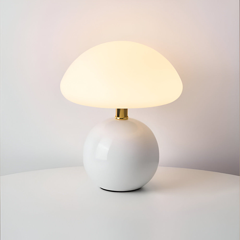 Studio Bauhaus: Model Lunar